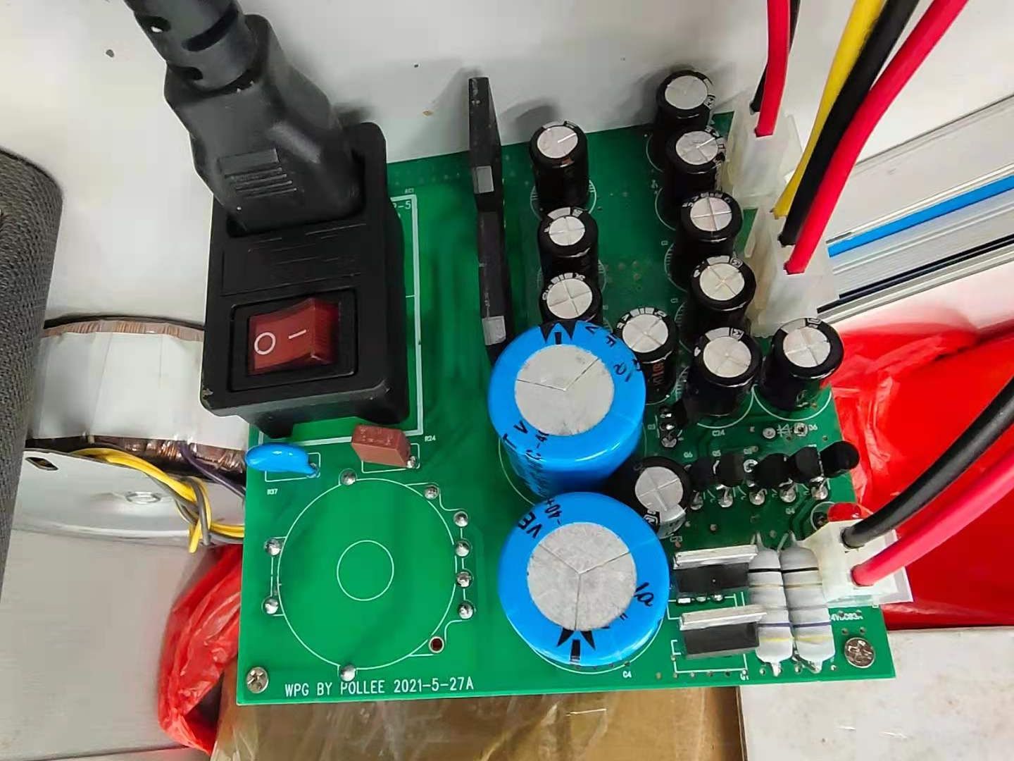 用于优质音频电源的高性能单轨线性稳压电源(PSU)设计制作